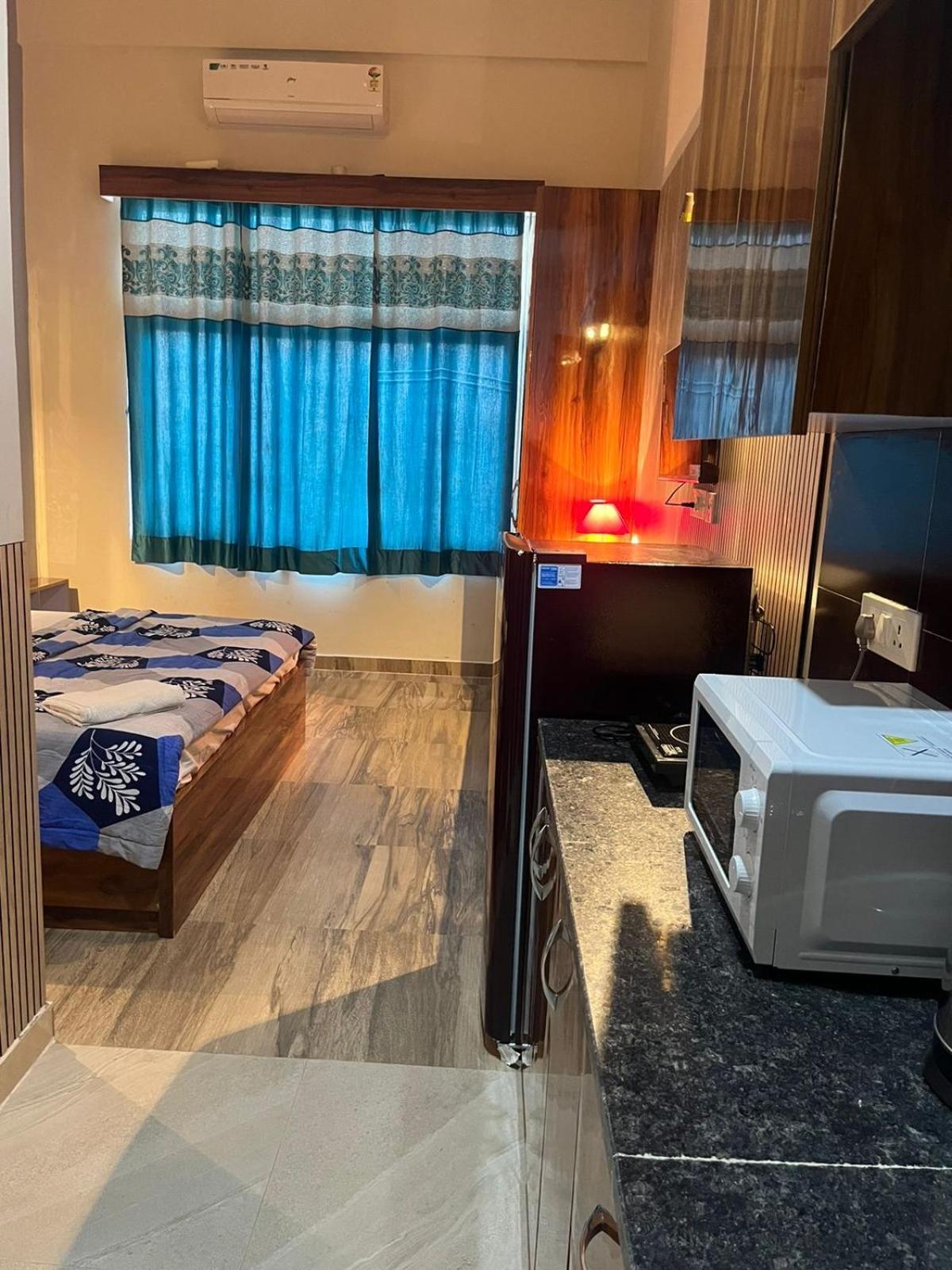Studio Apartment In グレーター・ノイダ エクステリア 写真